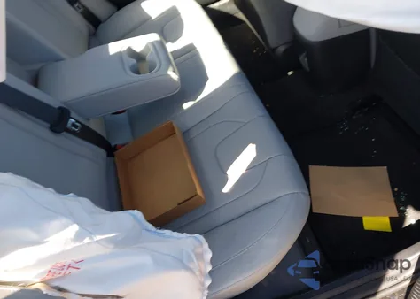 2024 Hyundai Elantra Limited from USA, damaged, VIN KMHLP4DG4RU654525